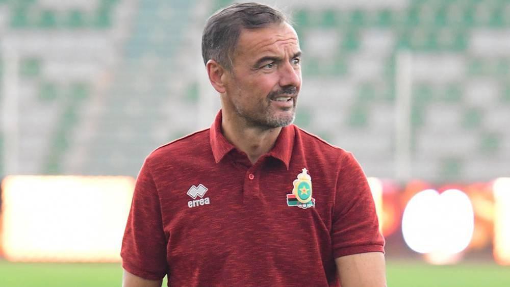 كايزر شيفس الجنوب أفريقي يقترب من التعاقد مع دا كروز لشغل مهمة مدرب مساعد