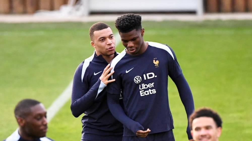 بعد مبابي.. تشواميني يدعو إلى قطع الطريق أمام "اليمين المتطرف"