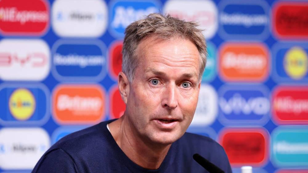 مدرب الدنمارك بعد الإقصاء ضد ألمانيا: "سئمت من قاعدة لمسة اليد السخيفة!"