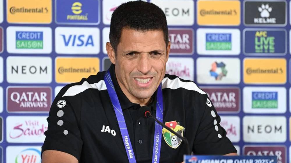 خاص/ عموتة يسافر للإمارات السبت القادم