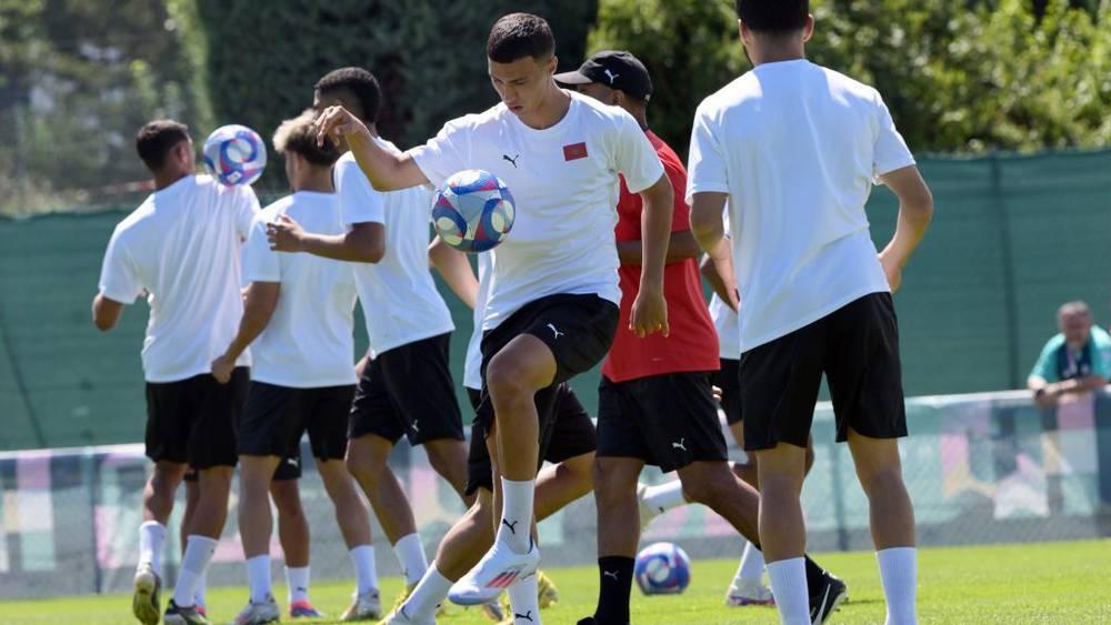 الخنوس: "في المنتخب الكل سواسية ونشتغل معا من أجل علم البلاد"