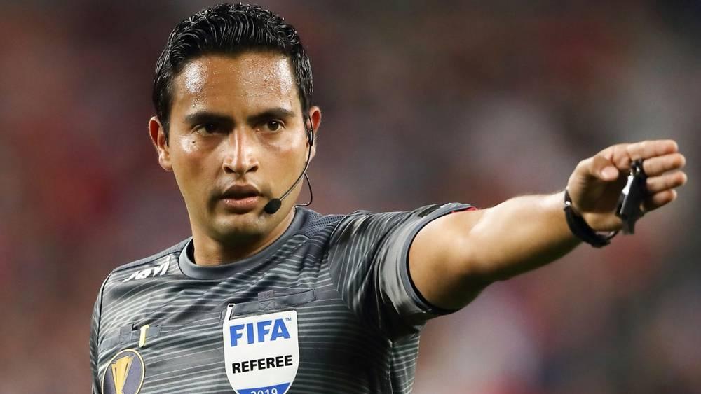 أولمبياد باريس/ الحكم الهندوراسي "سعيد مارتينيز" يقود مباراة المنتخب المغربي أمام أوكرانيا