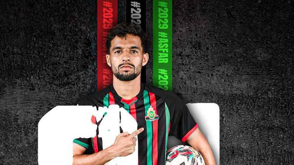 رسميا/ الجيش الملكي يعلن عودة زكرياء أجغلال من الإعارة وتجديد عقده لغاية 2029