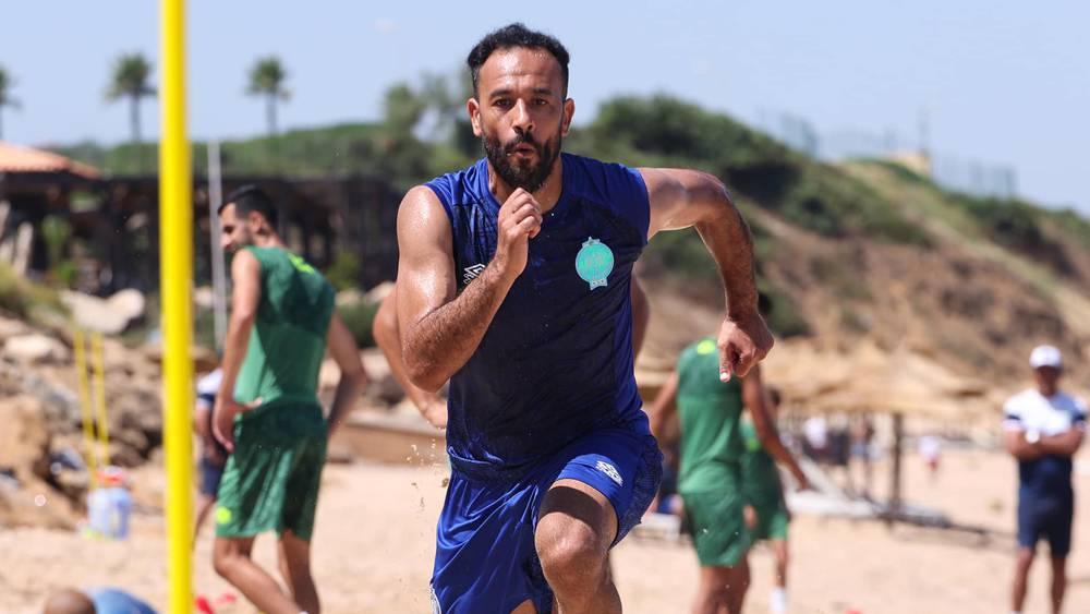 تداريب بدنية مكثفة للاعبي الرجاء في معسكر تونس