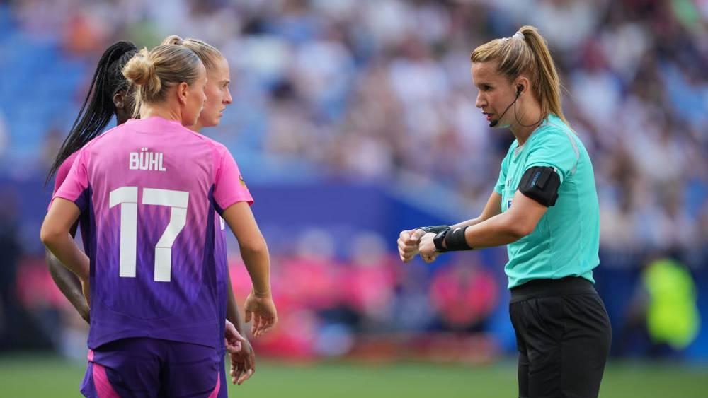 أولمبياد باريس/ في مباراة أدارتها الكربوبي..الأمريكيات يتأهلن على حساب الألمانيات إلى نهائي الألعاب الأولمبية