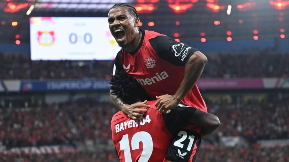 عدلي يصطاد ركلة جزاء ويساهم في فوز باير ليفركوزن "المثير" على غلادباخ في افتتاح "البوندسليغا"