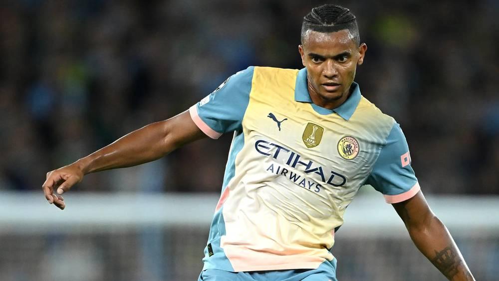 أكانجي: "بسبب لون القميص مررت الكرة للحكم حيث اعتقدت أنه سيلفا"