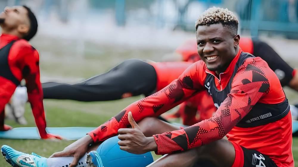 رسميا/ الرجاء الرياضي يعلن تعاقده مع متوسط الميدان الغيني فيديريكو بيكورو