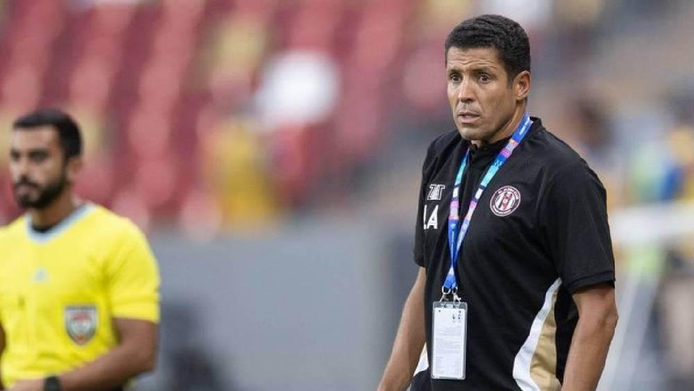 عموتة يقود الجزيرة لهزيمة "ثقيلة" أمام الشارقة برباعية نظيفة في الدوري الإماراتي