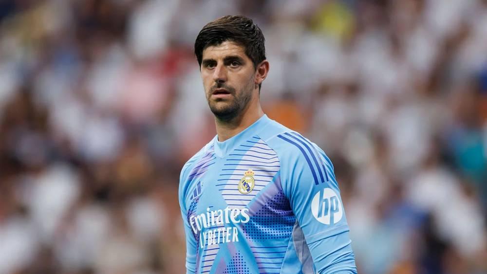 ريال مدريد يعلن إصابة حارسه تيبو كورتوا