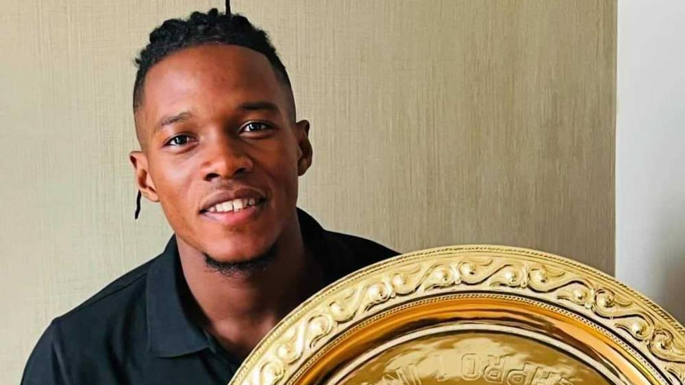 كامارا مودعا مكونات الرجاء: "تتويجي رفقة الفريق بلقبين ذهبيين سيبقيان عنوانا شامخا في الكرة المغربية"