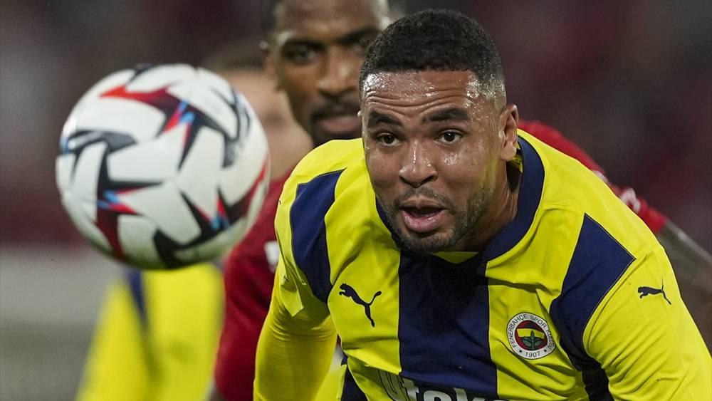 صحيفة "Fanatik" التركية/ النصيري يُخطط للرحيل عن فنربخشة والعودة لإشبيلية والنادي الإسباني مُنفتح على استعادة خدمات اللاعب