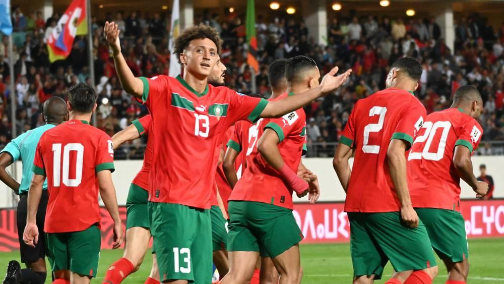 الركراكي: "أخاطر بمنح الفرصة للاعبين الشباب وبنصغير سيصبح نجمًا عالميًا إن شاء الله"