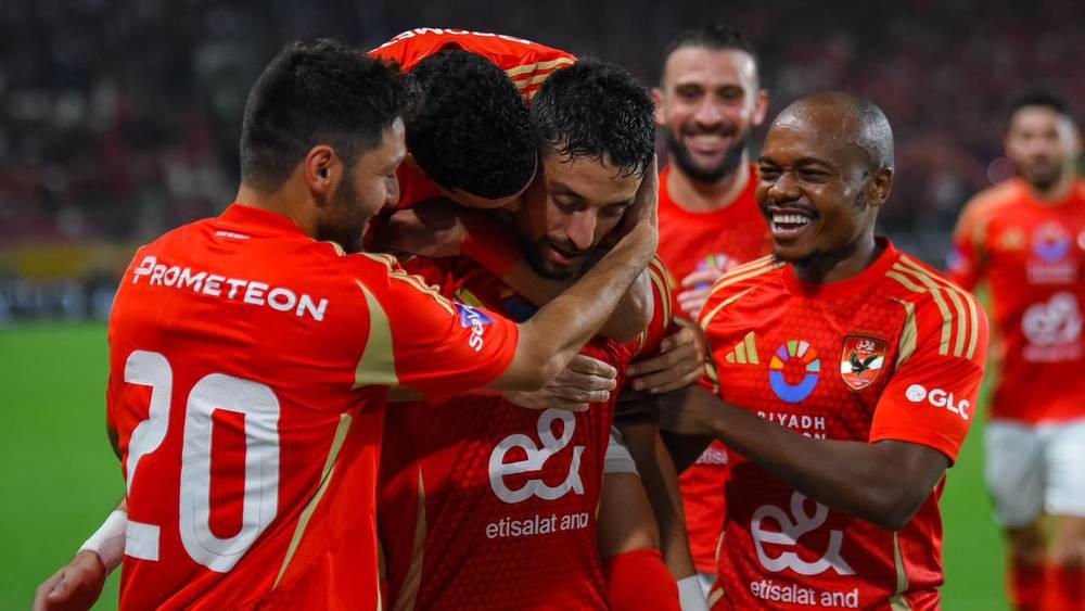 كأس السوبر المصري/ الأهلي يضرب موعدا في النهائي مع الزمالك بعد فوزه على سيراميكا كليوباترا (2-1)