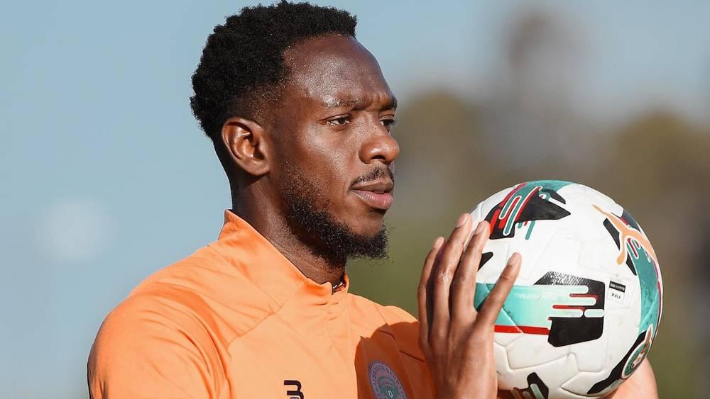 "جوائز الكاف"/ يوسوفو دايو لاعب نهضة بركان مرشح لجائزة أفضل لاعب محلي في أفريقيا