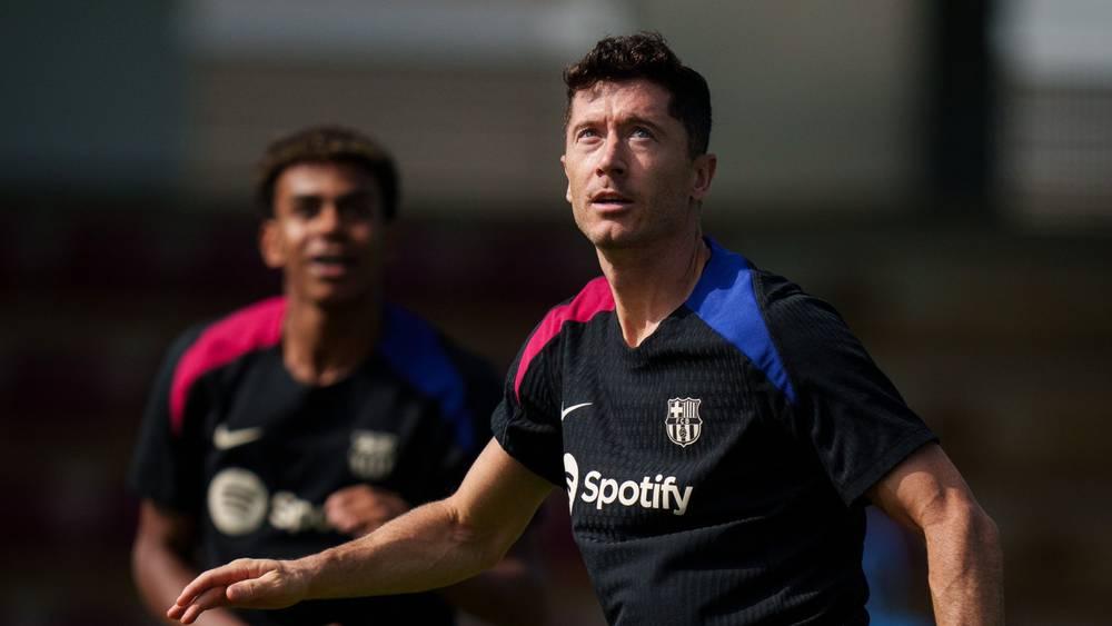 برشلونة يلغي حصته التدريبية ليومه الإثنين بعد وصول إعصار "دانا" إلى إقليم كتالونيا