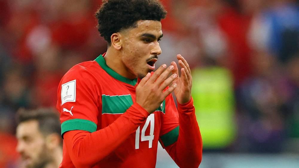 رسميا/ الركراكي يستدعي أبو خلال لتعويض غياب أخوماش