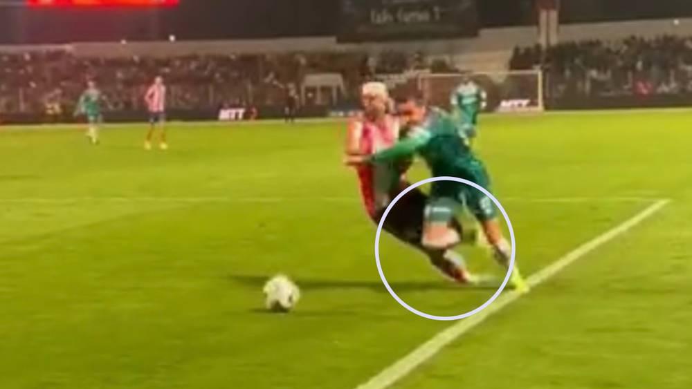 مديرية التحكيم: "قرار الحكم بعدم احتساب ركلة جزاء لصالح الرجاء ضد 'الماط' كان صحيحا"