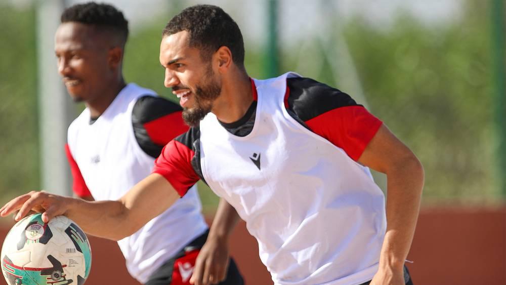 موكوينا يبرمج مباراة في كرة السلة بين لاعبي الوداد