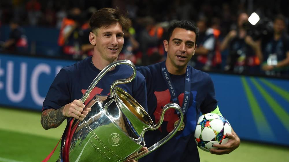 بعد أن لعب معهم.. تشافي مرشح لتدريب ميسي ونجوم برشلونة السابقين