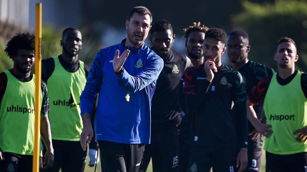 الجيش الملكي يستأنف تداريبه تأهبا لمواجهة الرجاء في عصبة الأبطال