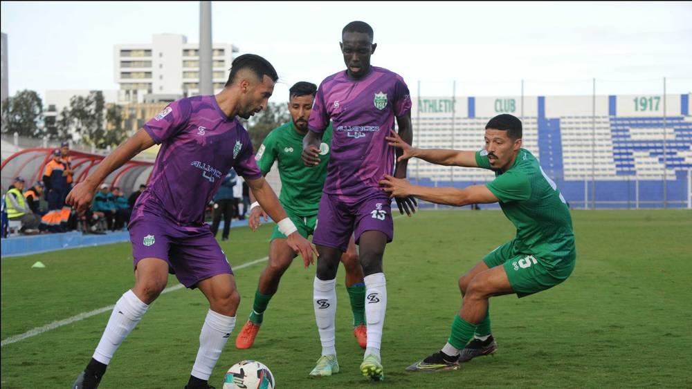 سباق الصدارة يشتعل في القسم الثاني/ تقارب في النقاط ومنافسة قوية بين رجاء بني ملال المتصدر وشباب بنجرير الوصيف