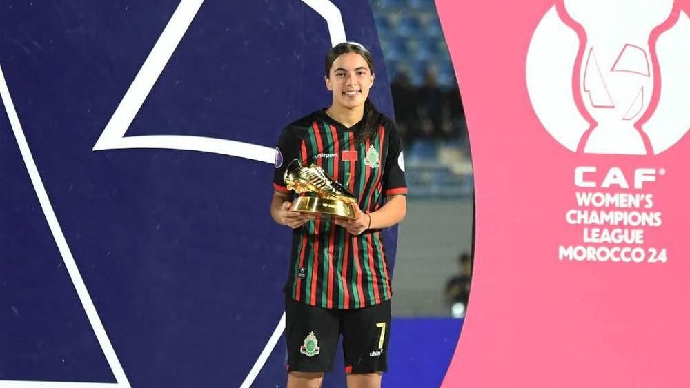 جوائز "الكاف"/ ضحى المدني تنال جائزة أفضل لاعبة شابة في أفريقيا لسنة 2024