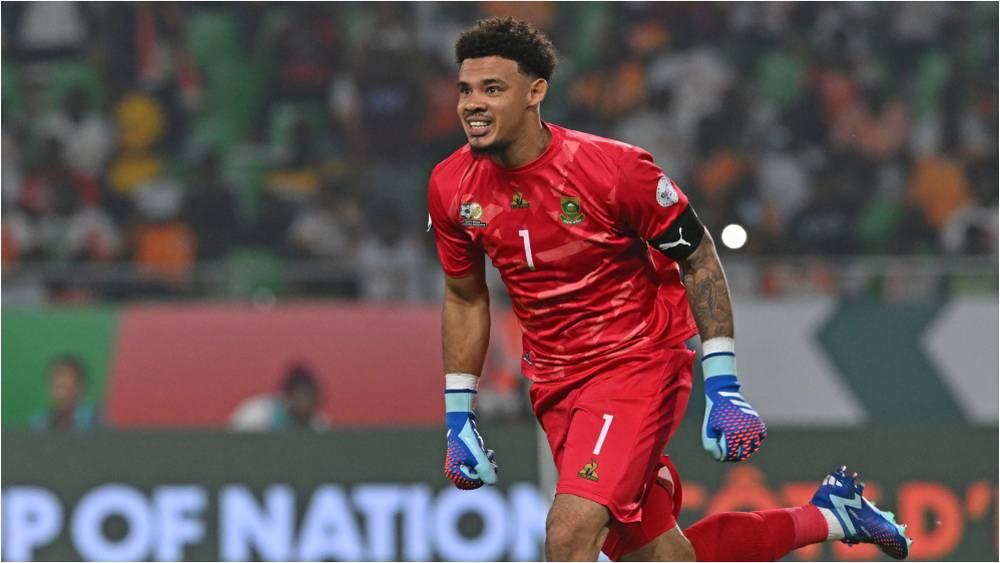 جوائز الكاف/ حارس سان داونز رونوان ويليامز يتوج بجائزة أفضل لاعب محلي في أفريقيا لعام 2024