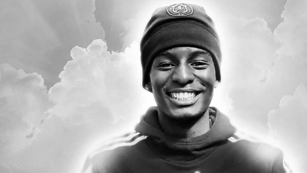 وفاة لاعب فريق أورلاندو بايرتس الجنوب أفريقي "سيتجهابا موفوكينغ" عن عمر يناهز 19 عاما