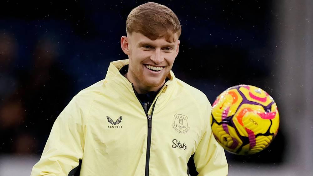 برانثوايت.. مدافع إيفرتون الذي قد يرحل مقابل 90 مليون يورو!