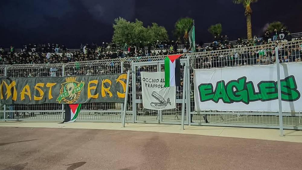 الكورفا سود" تطالب برحيل فوري للمكتب الحالي وتحمل المنخرطين مسؤولية انهيار الرجاء