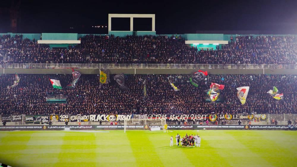 فصيل "بلاك آرمي" يُطالب لاعبي الجيش الملكي ببذل أقصى مجهود أمام مانييما ويُناشد الجماهير التشجيع بحماس ومسؤولية