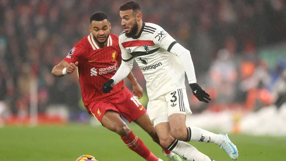 في مباراة شهدت تألق مزراوي وتسجيل صلاح.. مانشستر يونايتد يفرض التعادل على المتصدر ليفربول