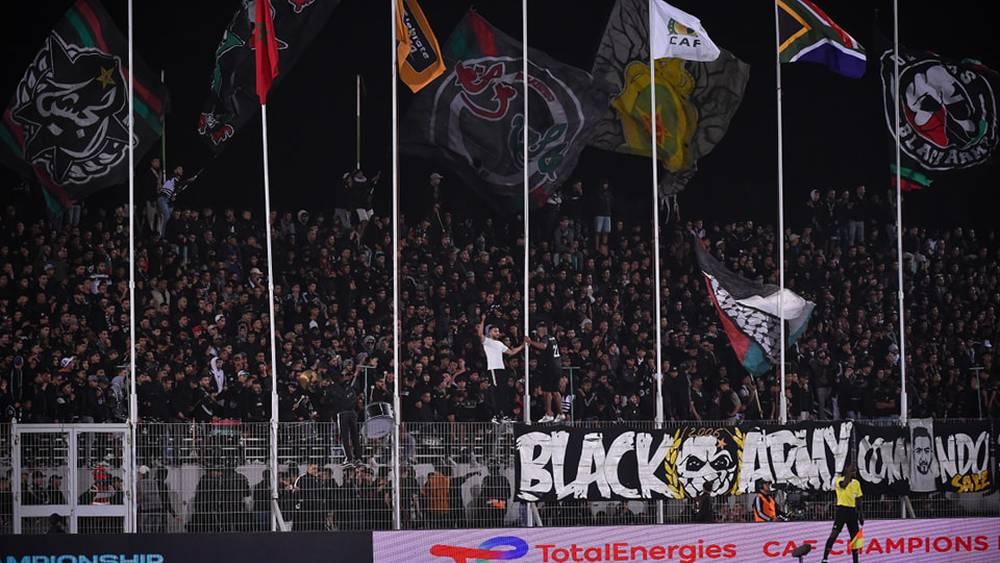 عصبة الأبطال/ الجيش الملكي يعلن طرح تذاكر مباراة الرجاء ابتداء من يوم غد الأربعاء ويحدد أثمنتها في ما بين 30 و300 درهم مع عدم توفيرها في مكناس