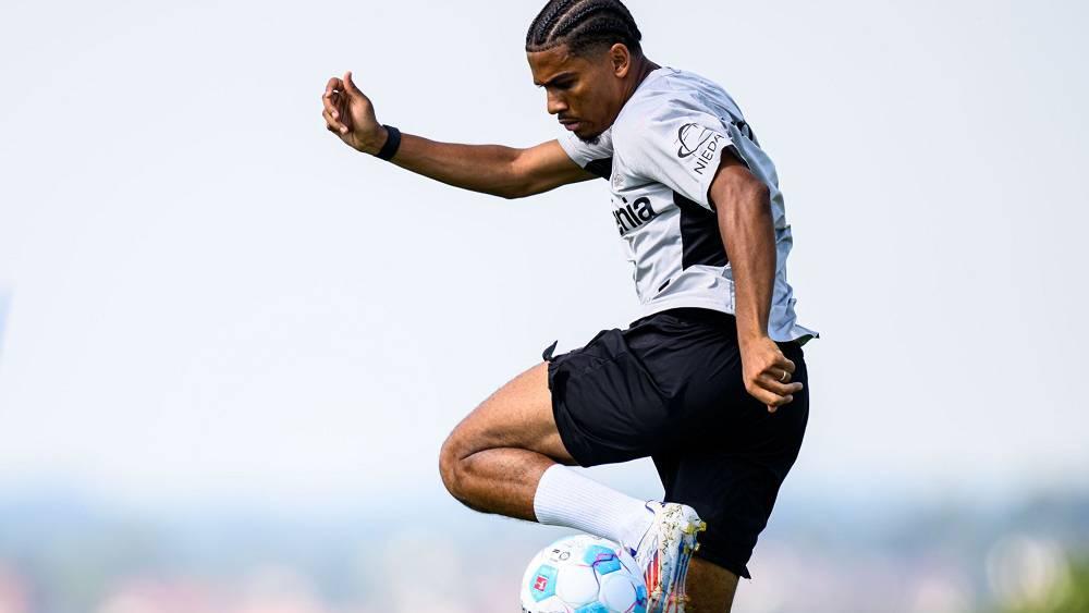 بعد غيابه لقرابة 3 أشهر.. عدلي يتدرب بالكرة وعودته للميادين مرتقبة في نهاية يناير أو بداية فبراير المقبل