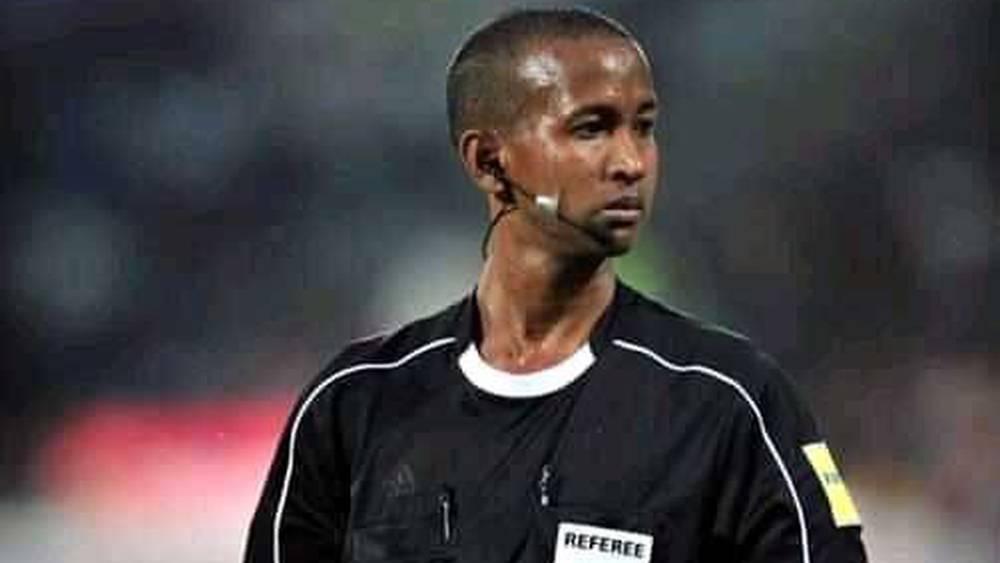 "الكاف" يعين حكما من مدغشقر لقيادة مباراة الرجاء ومانييما في دوري أبطال أفريقيا