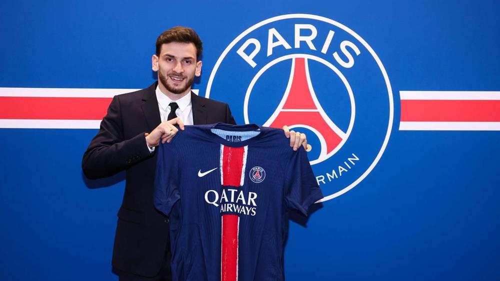 رسميا/ باريس سان جيرمان يضم كفاراتسخيليا في صفقة تقدر بـ 70 مليون يورو