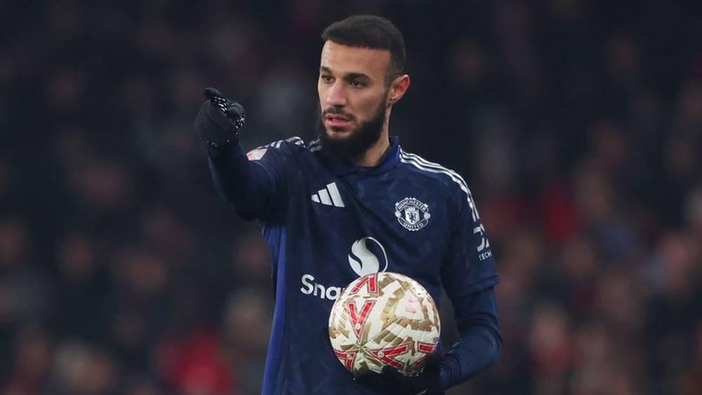 مزراوي: "لا أستبعد انضمام إيغامان إلى المنتخب المغربي وإيقافه سيكون أكبر التحديات بالنسبة للاعبي مانشستر يونايتد"