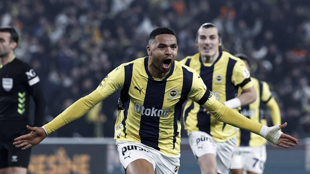 النصيري يُسجل ثنائية أمام جوزتبه رافعا رصيده إلى 12 هدفا في الدوري التركي مع فنربخشة