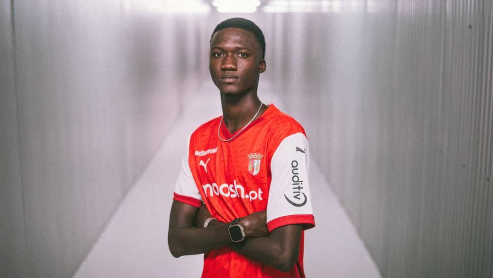 "محمد سيي" (18 سنة).. من الدرجة الثالثة في السنغال إلى براغا البرتغالي مقابل أزيد من مليون يورو!