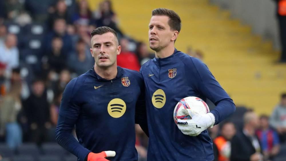 فليك: "تشيزني هو الحارس رقم 1 لبرشلونة"