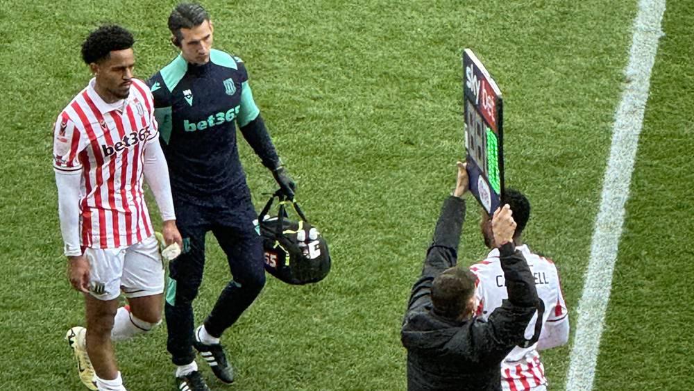 رسميا/ رابيد فيينا النمساوي يعلن إنهاء استعارته لريان مايي وعودته لستوك سيتي بسبب كثرة إصاباته