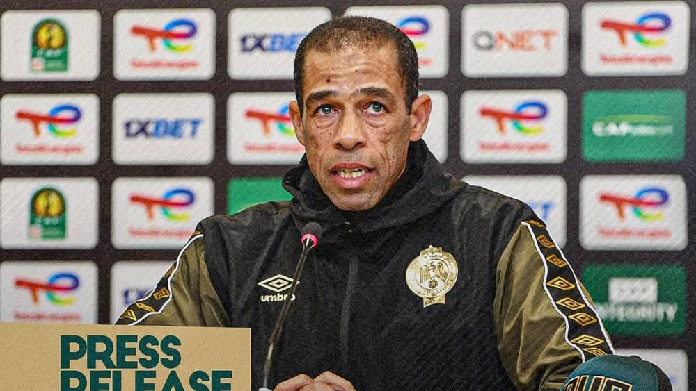 رسميا/ الرجاء الرياضي يعلن الانفصال عن حفيظ عبد الصادق بالتراضي