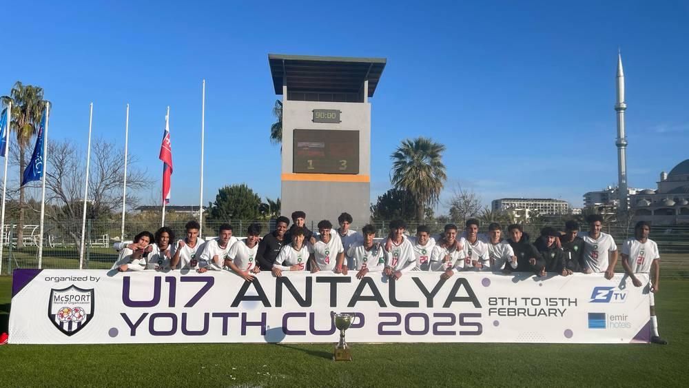 المنتخب المغربي لأقل من 17 سنة يتوج بالدوري الدولي لتركيا بعد فوزه على سلوفاكيا (3-1)