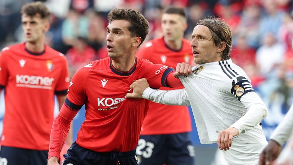 ريال مدريد يواجه "خطر النزول" للمركز الثالث بعد تعادله ضد أوساسونا