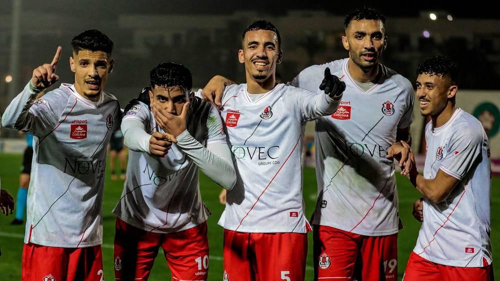 في أول اختبار لمدربه سانتوس.. الجيش الملكي ينهزم في "ديربي العاصمة" ضد الفتح (2-1)