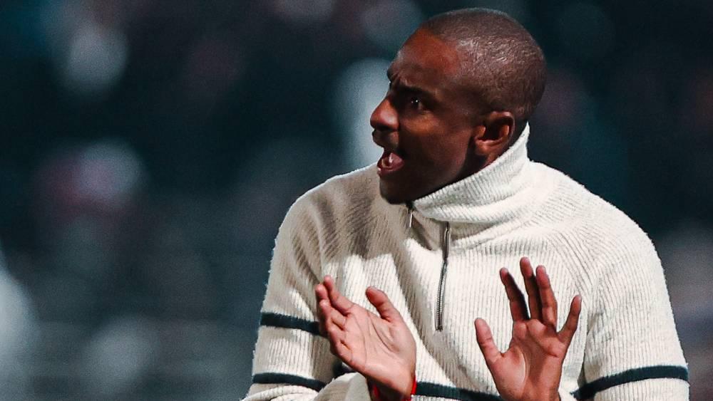 موكوينا: "لم أقدم ما يشفع لي اليوم كمدرب وهذا أسوأ إحساس أشعر به منذ التحاقي بالوداد"