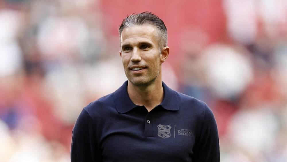 رسميا/ بعد التأهل لثمن نهائي دوري الأبطال.. فاينورد يعين فان بيرسي مدربا جديدا للفريق