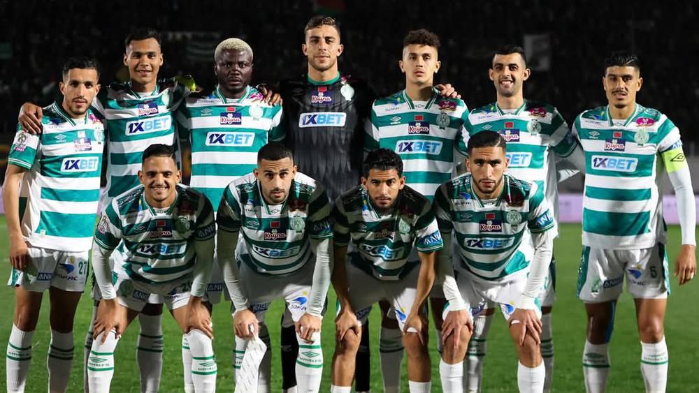 تشكيلة الرجاء في "الكلاسيكو" أمام الجيش.. الشابي يعتمد على خفيفي ومشخشخ في الدفاع ورحيمي والنجاري في الهجوم