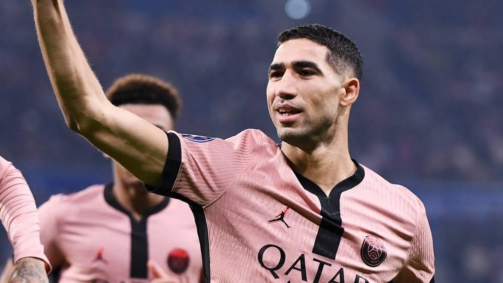 "الليغ1"/ حكيمي يُسجل ثنائية في فوز باريس سان جيرمان "الصعب" على ليون (2-3) ضمن قمة الجولة الـ23